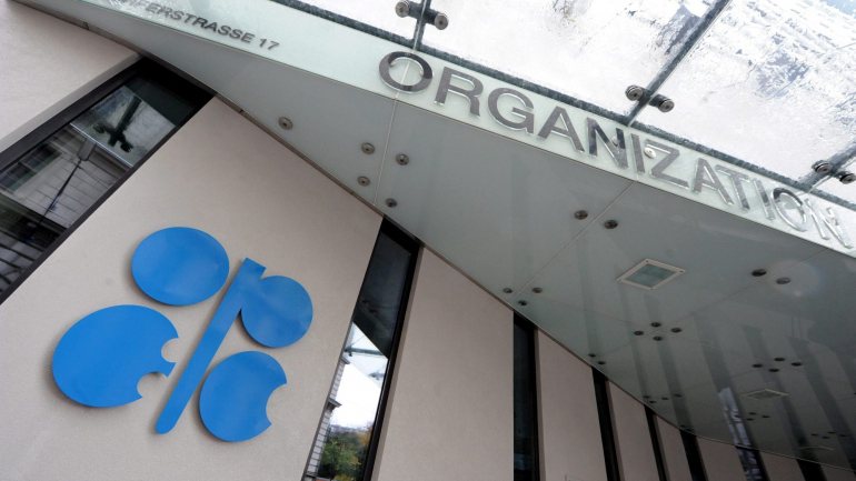 O valor médio do petróleo da OPEP em março já é de 34,46 dólares, menos 38% que em fevereiro