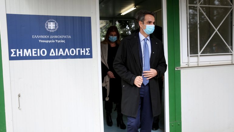 A Grécia regista, até à data, 76 vítimas mortais associadas à pandemia da Covid-19, em 1.735 casos de infeção pelo novo coronavírus