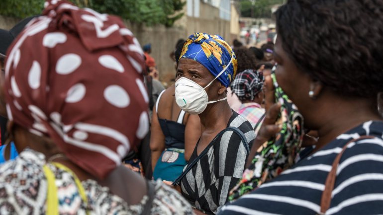O número de casos registados oficialmente de infeção pelo novo coronavírus em Moçambique mantém-se em 17, após nas últimas 24 horas terem sido testadas 16 pessoas