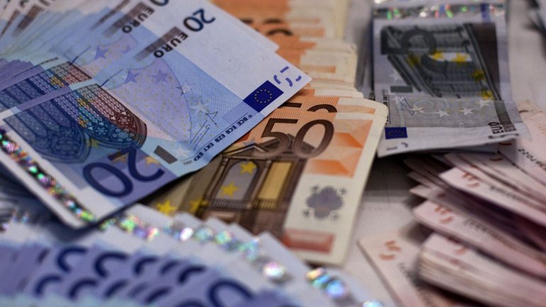 O saldo global das administrações públicas em fevereiro ascendia aos 1488 milhões de euros.