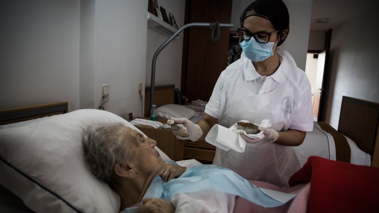 Desde o início da pandemia da Covid-19 já morreram cerca de 40 idosos em lares da região de Aveiro