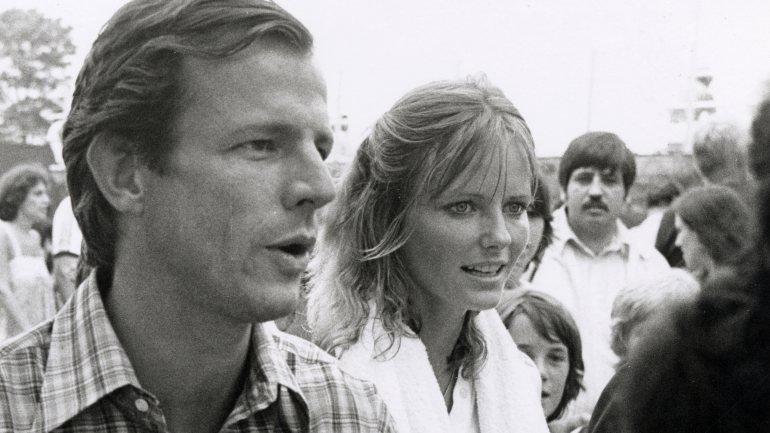 Peter Beard e a sua segunda mulher, a modelo Cheryl Tiegs, em 1979