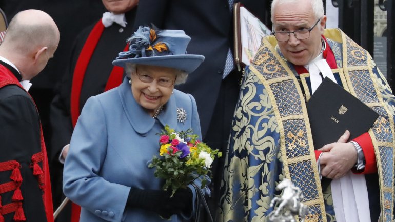 Isabel II completa, esta terça-feira, 94 anos