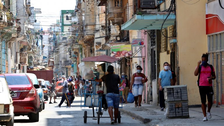 Cuba já acumulou 1.337 casos confirmados e 51 óbitos desde o início da epidemia no país