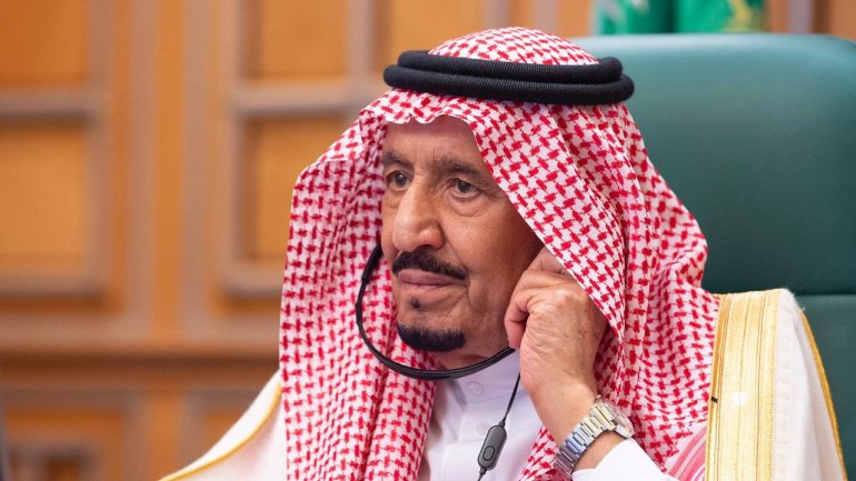 O decreto deste domingo substitui o aprovado em fins de 2018, em que o rei Salman determinou um máximo de dez anos de prisão para menores na maioria dos casos