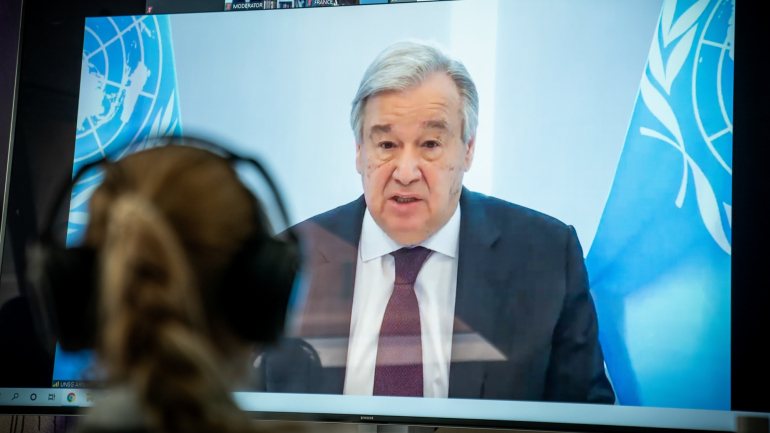&quot;A pandemia reforça as desigualdades, ao colocar novas ameaças&quot;, salientou António Guterres