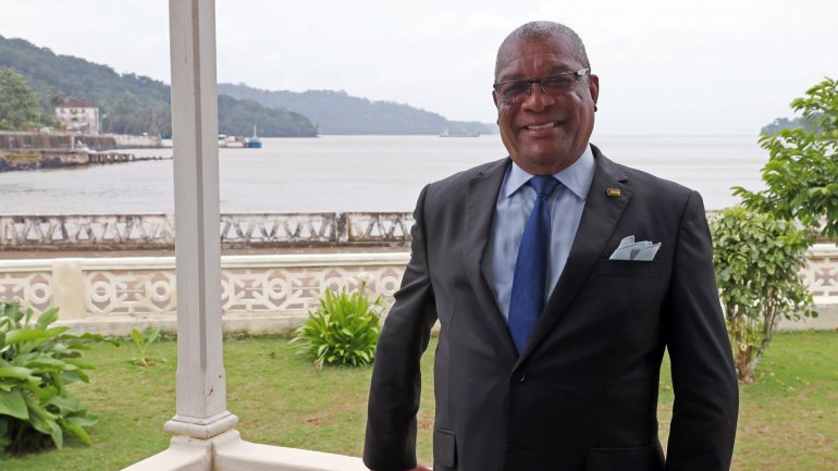 Evaristo Carvalho quer &quot;assegurar que os testes diagnósticos&quot; sejam realizados em São Tomé e Príncipe, de &quot;forma contínua&quot;