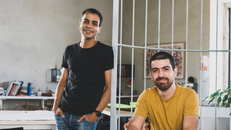 Rui Bento (à esquerd) e Nuno Rodrigues (direita) foram responsáveis pela entrada a Uber em Portugal e agora lançam o próprio negócio.
