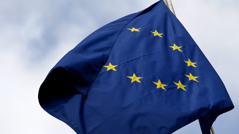 Em 17 de março passado, os chefes de Estado e de Governo da União Europeia acordaram a interdição de entradas &quot;não essenciais&quot; em território europeu por 30 dias