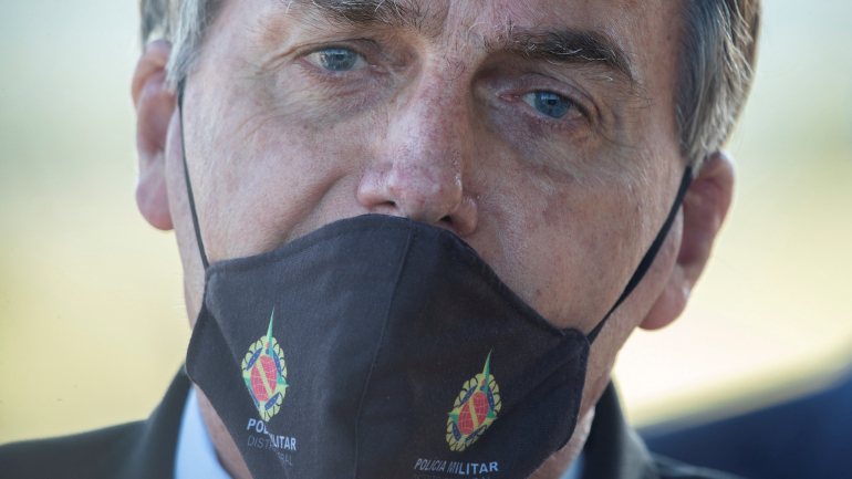 Bolsonaro tem sido um dos líderes mais céticos em relação à gravidade do novo coronavírus