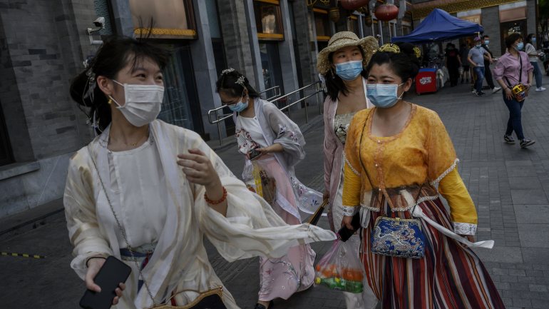 Um novo coronavírus foi detetado no final de dezembro, em Wuhan, uma cidade do centro da China