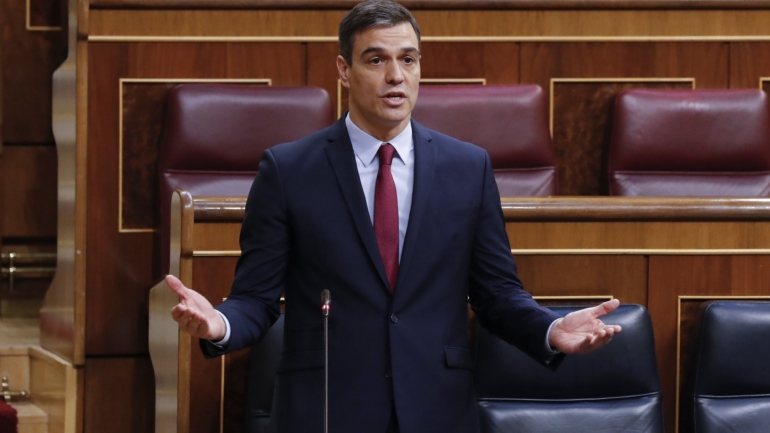 O parlamento espanhol vota esta quarta-feira um pedido de extensão por mais duas semanas, até 7 de junho, do mandato para o executivo tomar medidas excecionais