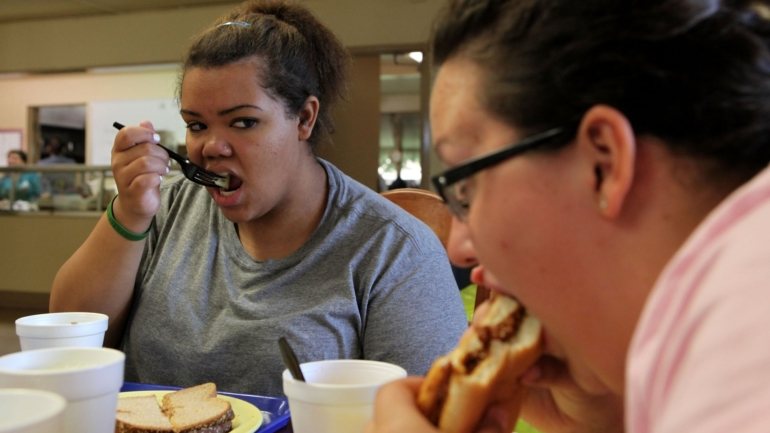 Os doentes com obesidade podem estar mal acompanhados – Observador