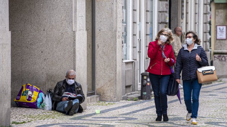 Portugal registou 350 novos casos, sendo que mais de 92% estão localizados na região de Lisboa e Vale do Tejo