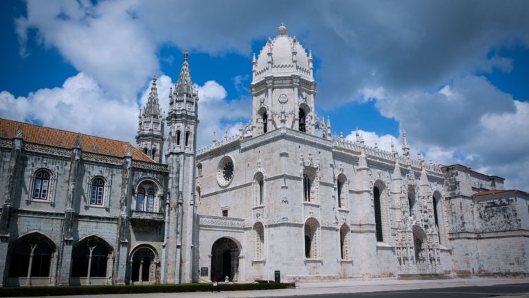 A cerimónia vai acontecer no Mosteiro dos Jerónimos, em Lisboa