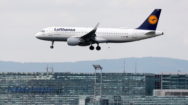Na segunda-feira, o conselho de supervisão da Lufthansa aceitou as condições da Comissão Europeia (CE) no plano de resgate do governo alemão