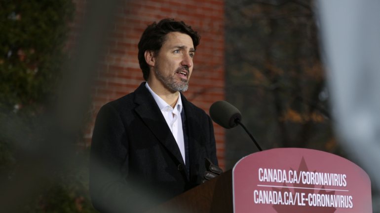 Justin Trudeau admitiu que há &quot;uma discriminação sistémica&quot; no Canadá
