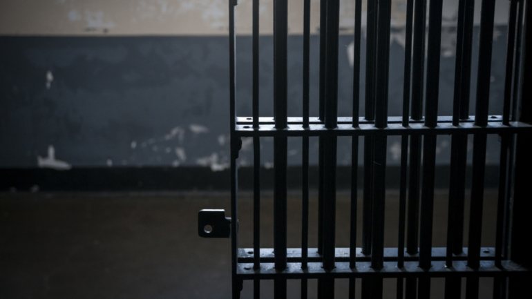Três reclusos pediram voluntariamente para regressar aos estabelecimentos prisionais