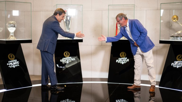 Fernando Gomes e Fernando Santos prolongaram o vínculo até ao final do próximo mandato do líder federativo no órgão