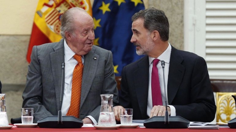 Em março, Felipe VI renunciou a qualquer futura herança a que tenha direito do rei emérito Juan Carlos