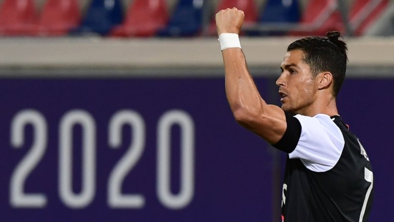 Ronaldo regressou aos golos de grande penalidade e marcou pelo 17.º golo nas últimas 13 jornadas que disputou na Serie A