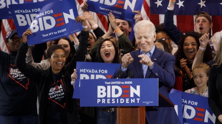 A sondagem permite verificar que Biden recuperou o atraso face a Trump entre os eleitores masculinos, brancos e seniores, que permitiram ao candidato republicano vencer as presidenciais em 2016