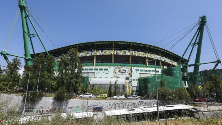Em 17 de junho, a UEFA anunciou que a Liga dos Campeões seria definida através de uma inédita 'final a oito' a realizar em campos neutros, em Lisboa, nos estádios da Luz e José Alvalade