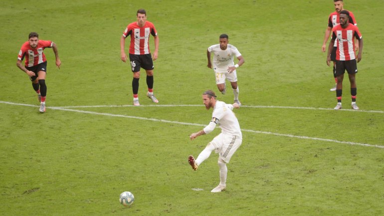 O capitão do Real Madrid marcou a terceira grande penalidade da retoma