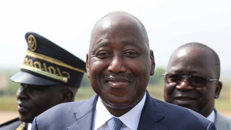 Amadou Gon Coulibaly tinha 61 anos e era candidato às presidenciais de outubro no país.