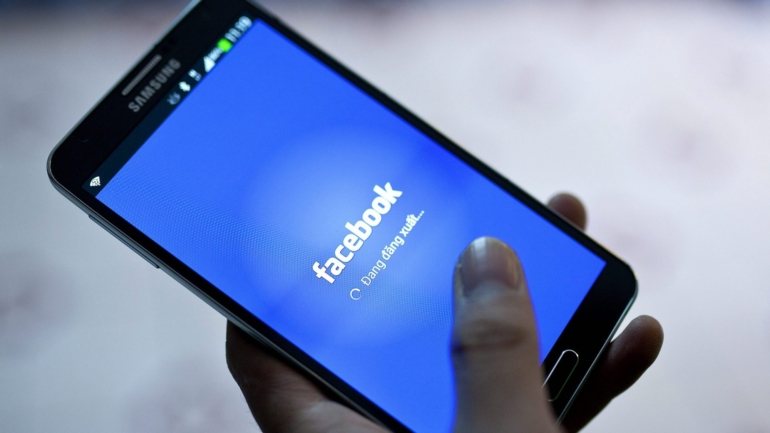 O Facebook revelou ainda que cerca de 883.000 perfis seguiam uma ou mais das páginas vinculadas a Bolsonaro e outras 917.000 pessoas eram seguidores de uma ou de mais contas no Instagram, que foram agora removidas.