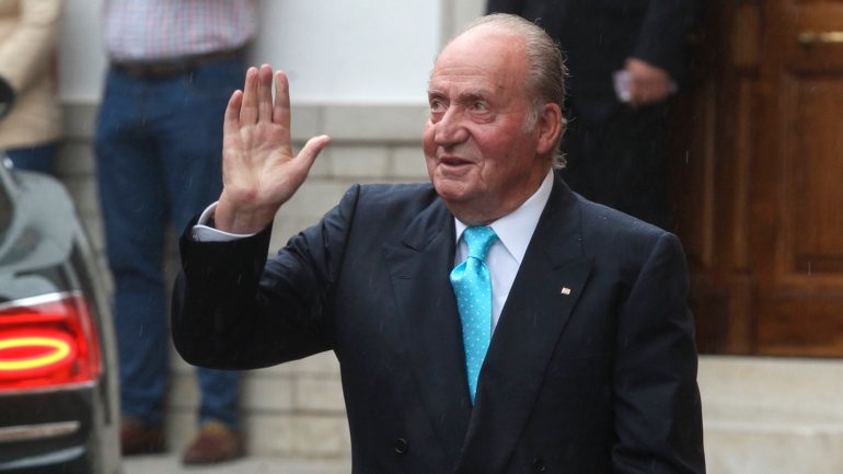 Aos 82 anos, Juan Carlos é investigado por ter recebido 100 milhões dólares em 2008 do rei saudita. O dinheiro nunca passou por Espanha