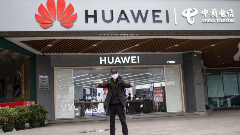 A Huawei é um dos principais fornecedores de equipamentos 5G do mundo e a segunda maior fabricante de telemóveis