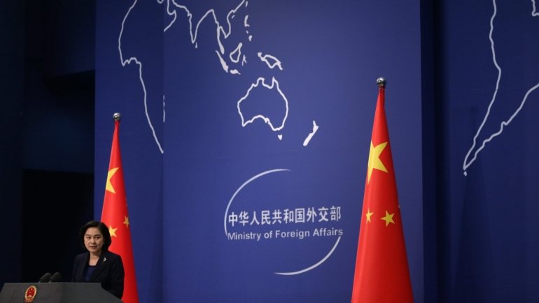 Hua Chunying afirmou que a China tomará todas as medidas necessárias para salvaguardar os direitos e interesses legítimos das empresas chinesas