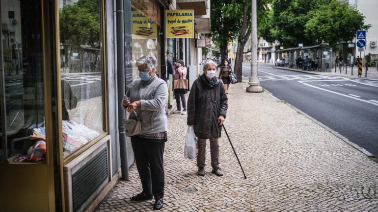 &quot;Em Lisboa temos assistido a uma tremenda dificuldade em compreender a evolução da pandemia&quot;, lê-se num comunicado do PSD Lisboa.