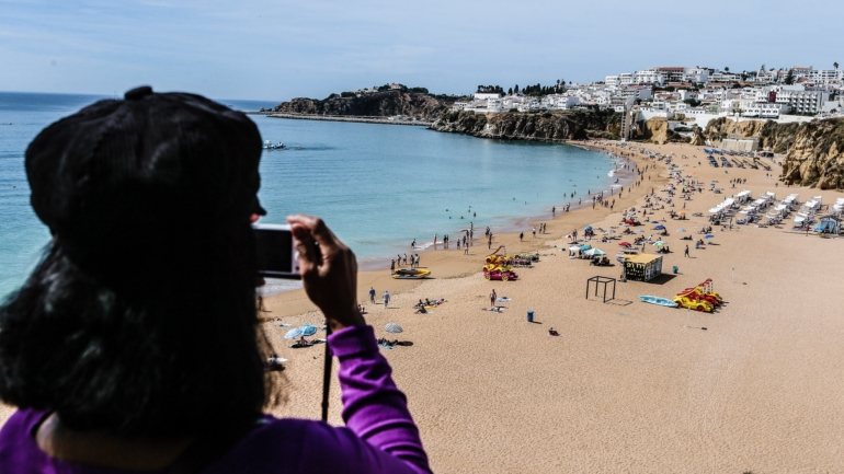 O Algarve é a região mais afetada pelas quebras do turismo