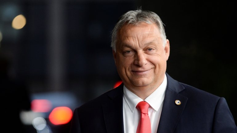 Viktor Orbán elogiou ainda o facto de, tal como a Polónia, o seu país ter conseguido garantir &quot;fundos comunitários substanciais&quot;
