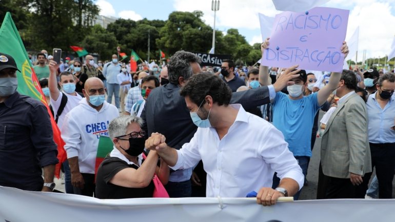Maria Vieira participou na manifestação organizada pelo Chega que decorreu em Lisboa no final de junho e desfilou na primeira fila, junto a André Ventura