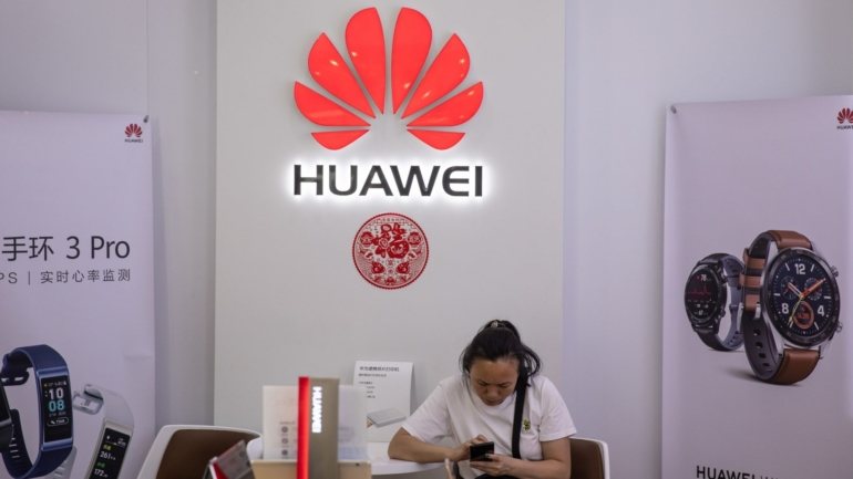 A Huawei é um dos principais fornecedores de equipamentos 5G do mundo e a segunda maior fabricante de telemóveis