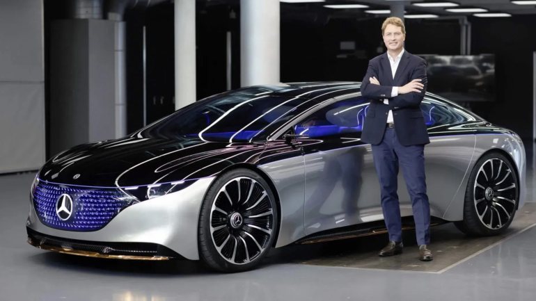 O CEO da Daimler, Ola Källenius, revelou que o grupo alemão vai estabelecer uma parceria com a Renault tendo em vista partilhar tecnologia eléctrica