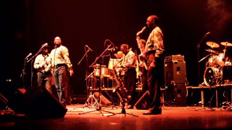 O grupo de músicos senageleses teve um auge de popularidade no continente africano na década de 1970, tendo ganho reconhecimento na Europa com reedições nos anos 90 e com o regresso após 2001