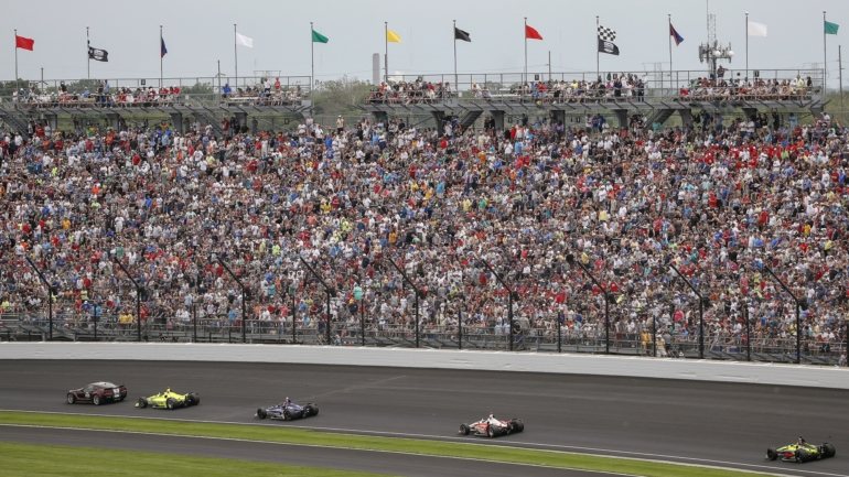 A 'Indy 500', sétima corrida do campeonato da Fórmula Indy, estava inicialmente marcada para 24 de maio, mas acabou por ser adiada para este mês, face à pandemia provocada pelo novo coronavírus