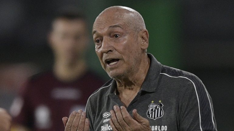 Jesualdo Ferreira esteve apenas sete meses no Brasil, não resistindo à eliminação precoce no Campeonato Paulista