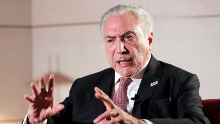 O ex-chefe de Estado brasileiro falava à agência espanhola EFE, durante uma escala técnica em Valência