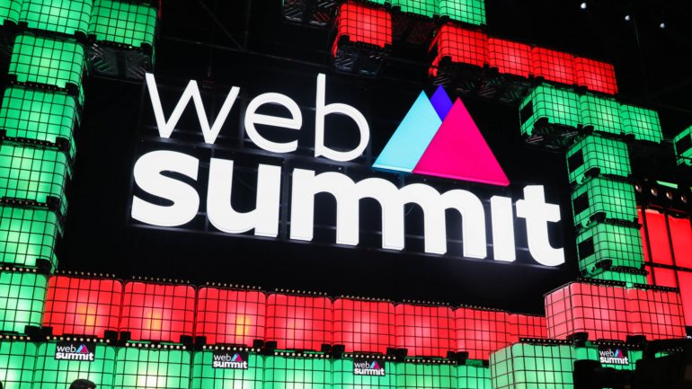 A Web Summit tem um contrato com o Governo de Lisboa até 2028. Este ano o evento foi adiado para dezembro