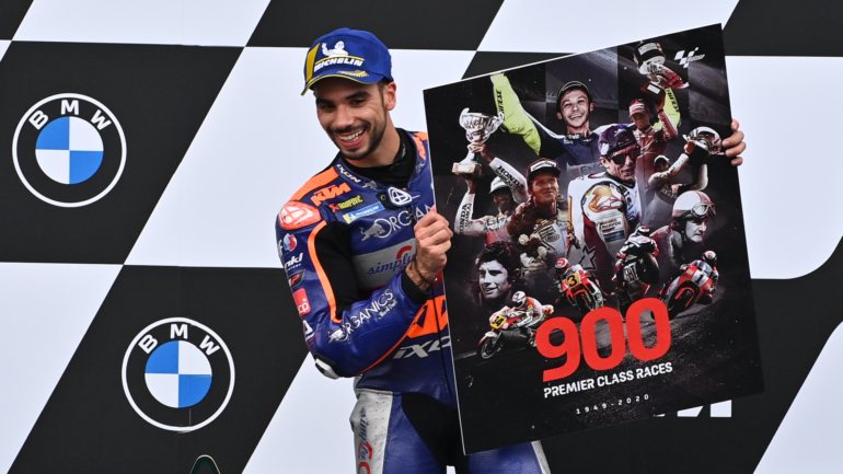 Miguel Oliveira ganhou a 900.ª prova do campeonato de MotoGP naquele que foi também o seu 150.º Grande Prémio da carreira
