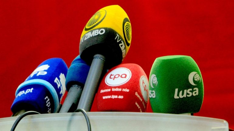 A diretiva europeia respeitante à oferta de serviços de comunicação social audiovisual está a ser discutida há dois anos, passou por um período de consulta pública e tem de ser transposta para a legislação portuguesa até 19 de setembro de 2020