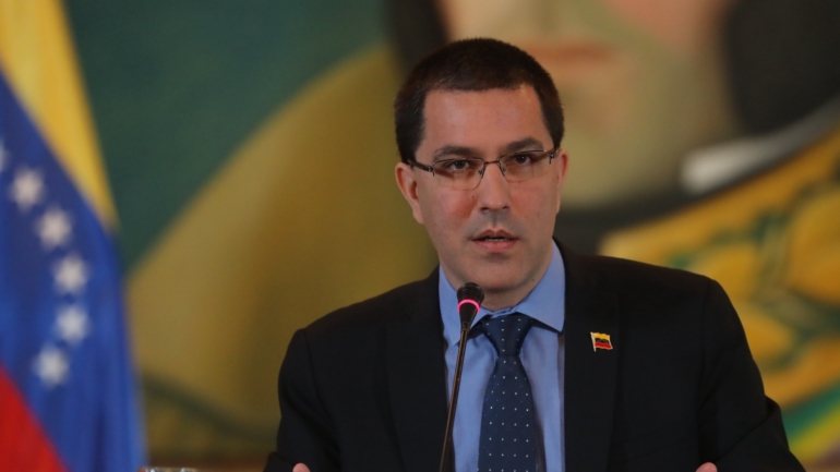 O ministro venezuelano das Relações Exteriores, Jorge Arreaza, fez o anúncio através da rede social Twitter