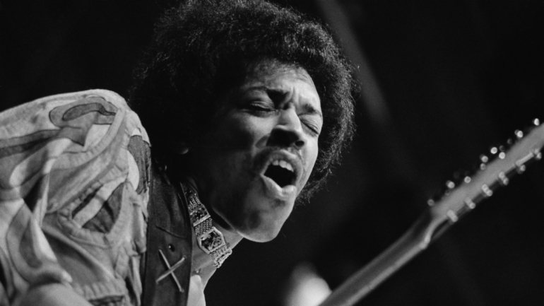 Jimi Hendrix morreu a 18 de setembro de 1970, num quarto de hotel em Londres, vítima de asfixia, motivada pela ingestão de barbitúricos