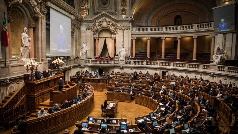 O debate temático solicitado pelo Governo sobre a &quot;visão estratégica para o Plano de recuperação económica de Portugal 2020-2030&quot; arranca pelas 15h