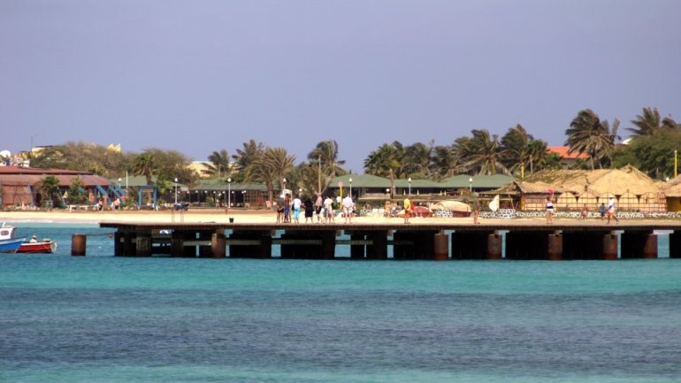 A ilha do Sal — tal como a da Boa Vista — concentram a procura turística pelo arquipélago de Cabo Verde